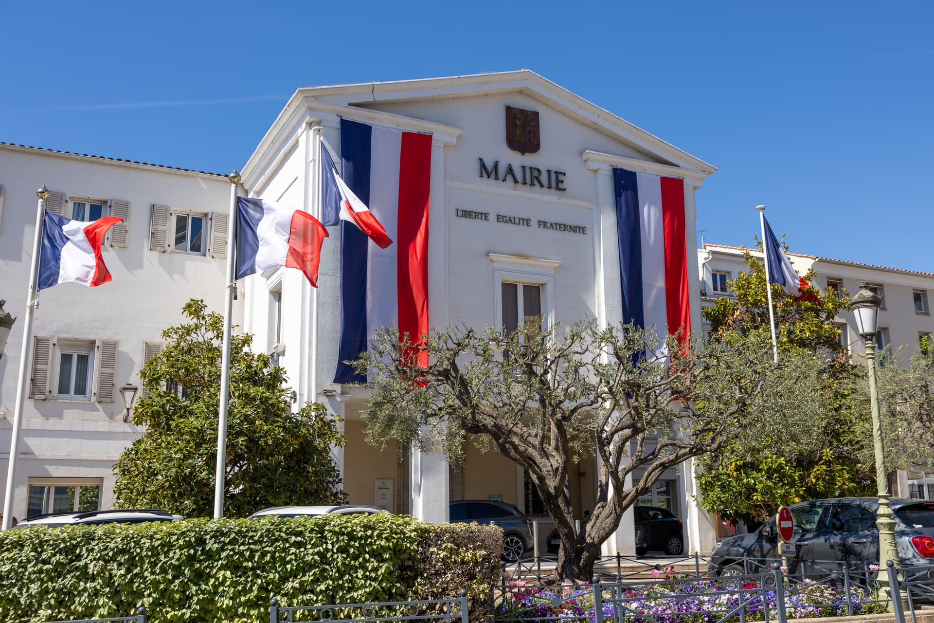 Mairie française — Liberté Égalité Fraternité